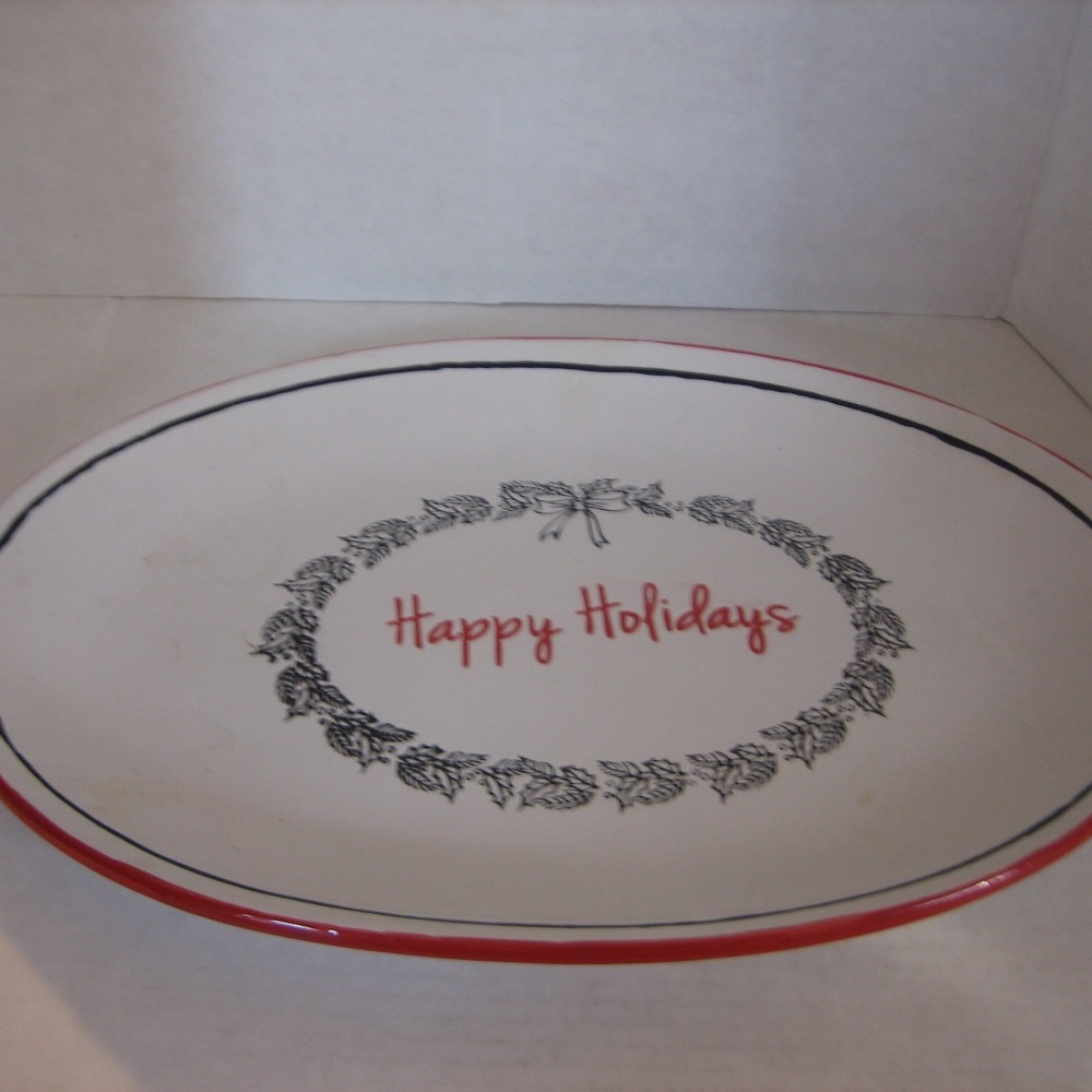 Spectrum Designz Happy Holidays White/Red/Black Oval Ceramic Platter 16in.Lx10.5